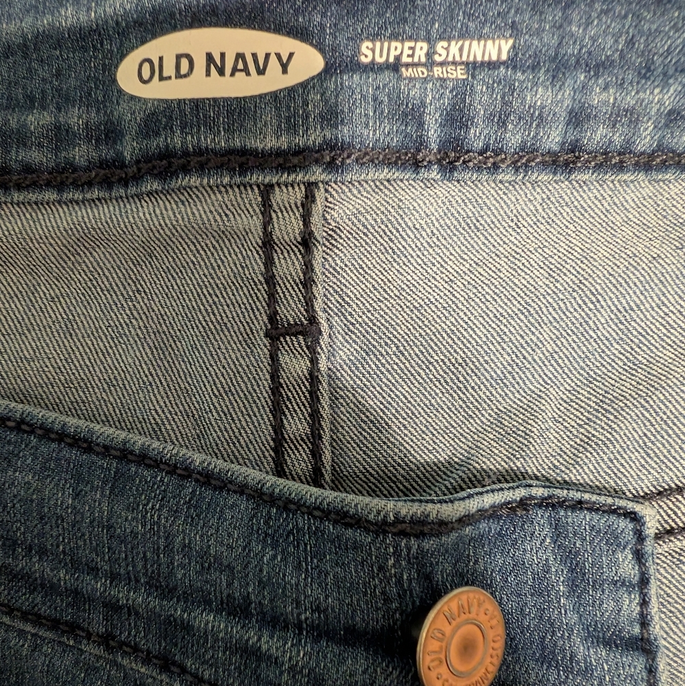 Jeans - Picture 2 of 4